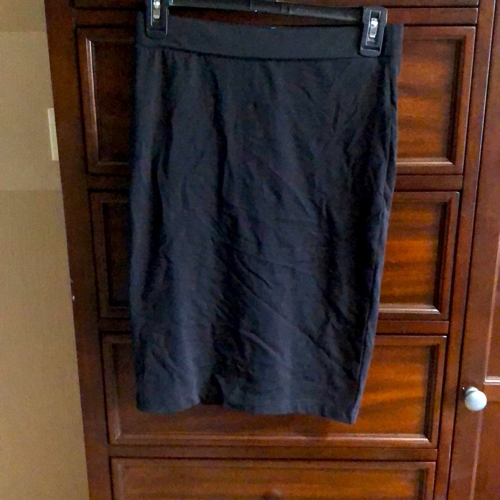 Black midi skirt